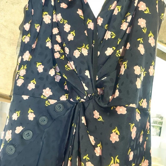 Self-Portrait ‘Sleeveless Twist-Front Floral Print Dress with Button Accents’ 0 - Picture 9 of 16